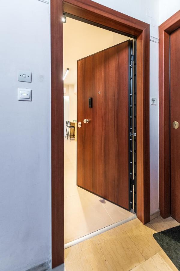 Feel Like Home Atena Exterior foto